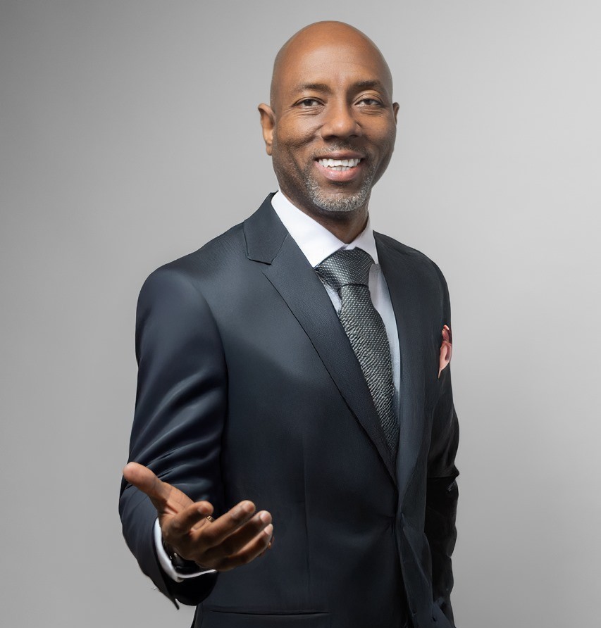 Julio Edouard - Real Estate Agent at ISI INMUEBLES